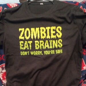 Black Mens T‑Shirt with Yellow 'Zombies Eat Brains' Graphic